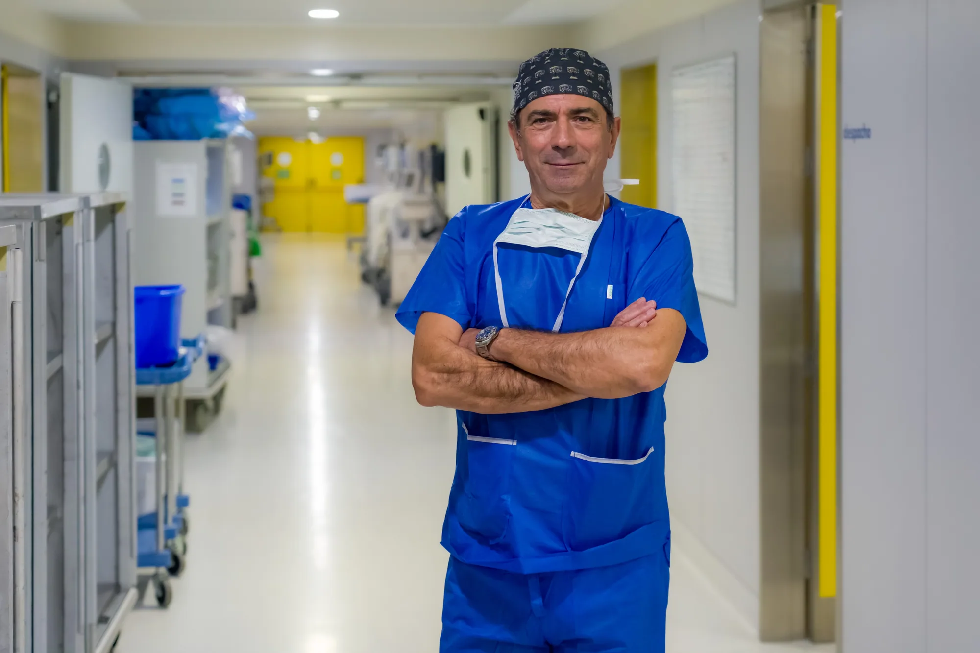 Dr. Venancio Chantada en su consulta